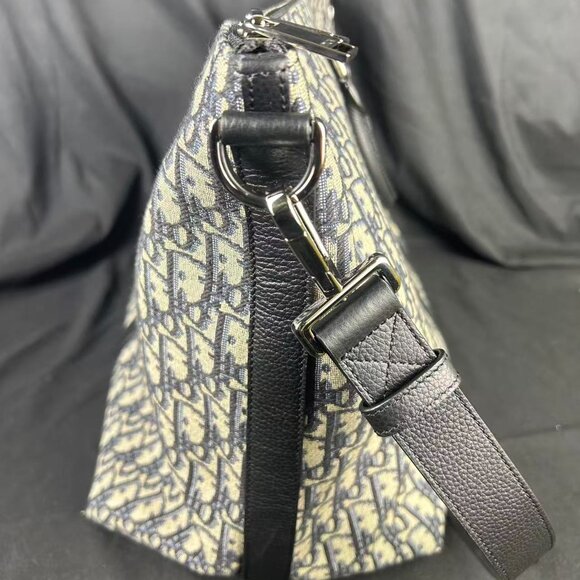 Christian Dior Oblique Canvas 48H Travel Duffle Bag Navy Blue with Shoulder Stra - Picture 4 of 11